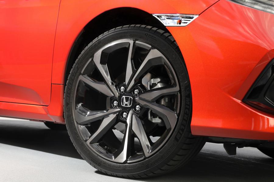 Колеса Honda Civic RS Sedan (FC1) 2019 года  (AU) (фото 25 из 40)